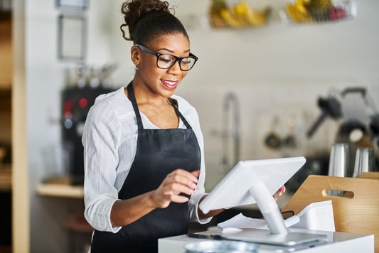 Physical or virtual store: Which is better?